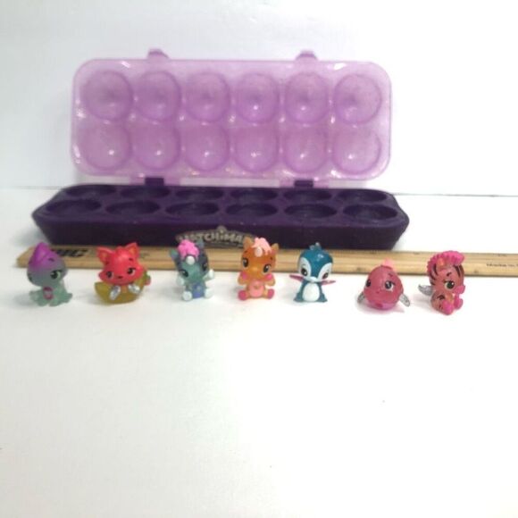 hatchimals colleeggtibles lot of 7 w/ purple glitter case collectible miniatures - Picture 3 of 7
